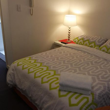Cityview Studio Accommodation Sydney Room photo